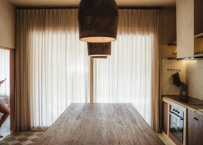 3Br Villa Bohemian Elegance, 2Mins To Ulu Beach أُلُواتو