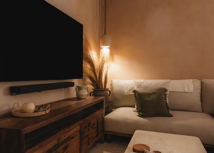 Boho-Chic 3Br Villa With Luxury , 2-Mins To Beach Ferienhaus